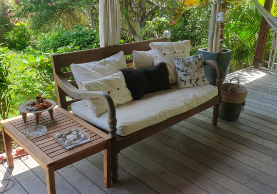 Terrasse avec vue panoramique sur la Mer des Caraibes.